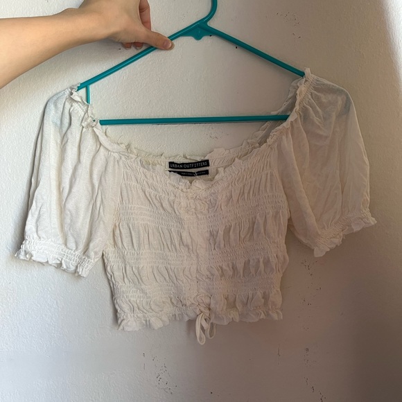 Urban Outfitters Cinched Puff Sleeve Cropped Top - Picture 3 of 4